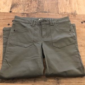 Democracy capris sz8